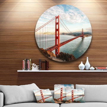 Golden Gate Bridge in San Francisco - Coastal Metal Circle Wall Art
